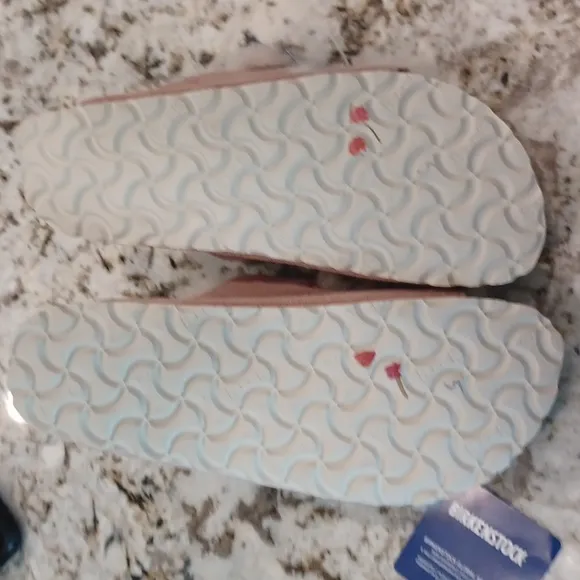 NEW Birkenstock Pink Suede Arizona Fur lined Size 36