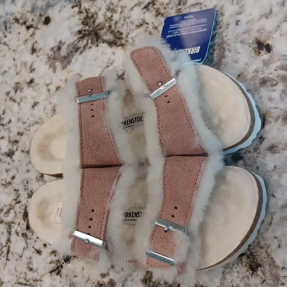 NEW Birkenstock Pink Suede Arizona Fur lined Size 36
