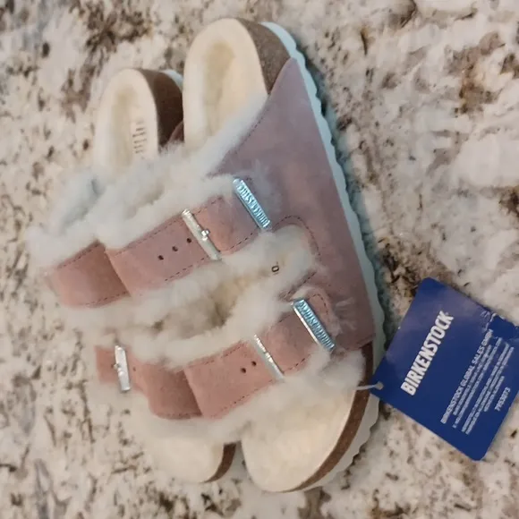 NEW Birkenstock Pink Suede Arizona Fur lined Size 36