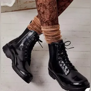 New Blundstone Lace Up Gore Boots Patent Leather US 8.5
