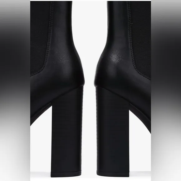 NEW Cape Robbin Godzilla Boots Black  Size 8