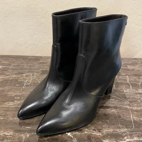 NEW Capezzani Italian Black Leather Ankle Boots