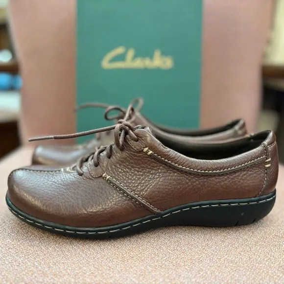New Clarks Bendables women 8M beals redwood leather shoes