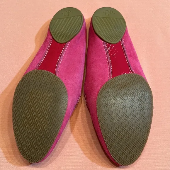 New Donald Pliner Suede Shoes. Magenta. Size 9.