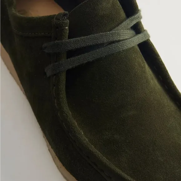 NEW IN BOX Men’s Clarks Wallabee Shoes Forest Green Suede Leather
