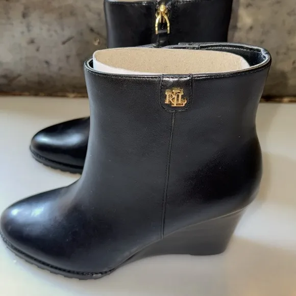 NEW Lauren Ralph Lauren Black Wedge Ankle Boot In Size 6