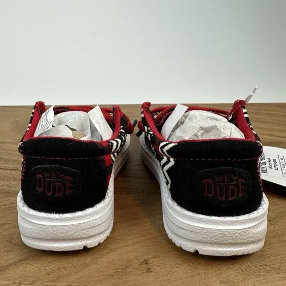 New Little Kids Hey Dude Wally Toddler Ugly Sweater Black/Red/Wht Shoes Size 6 C