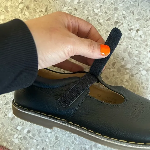 New Mini Boden Leather T-bar Flats Navy Blue (36)US 4 youth