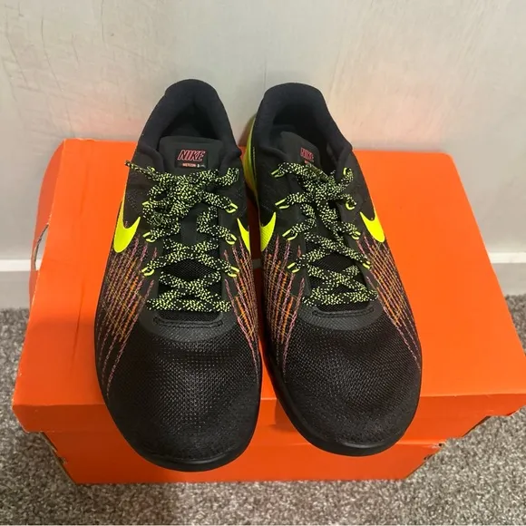 New Nike Metcon DSX Flyknit Mens Size 7.5 Black  Running Shoes Sneakers