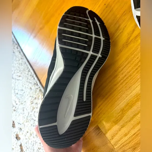 New Nike Quest 4 men’s running shoes