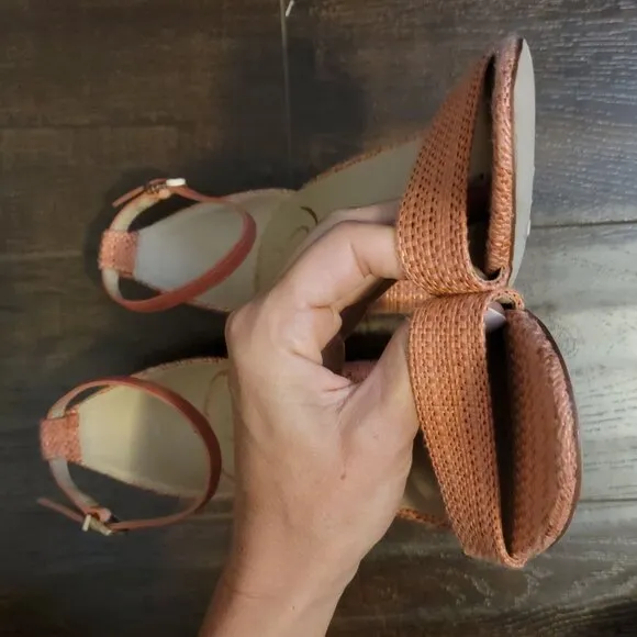 NEW Sam Edelman Yaro Sandals Womens 9.5 Stucco Pink Summer Chic Elevated