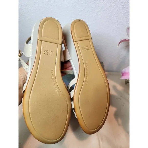 NEW SAS Sandals Ankle Strap Comfort Heels Beige Leather Size 8.5M
