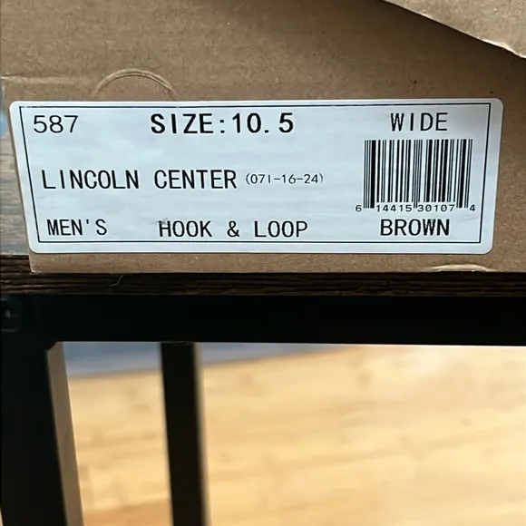 New Size 10.5 Wide Hook &amp; Loop Brown Leather Lincoln Center Orthofeet Shoes