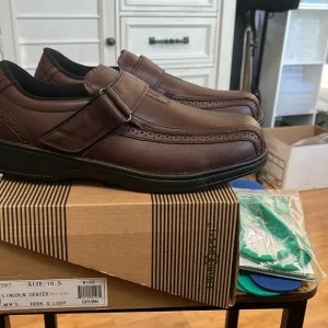New Size 10.5 Wide Hook &amp; Loop Brown Leather Lincoln Center Orthofeet Shoes