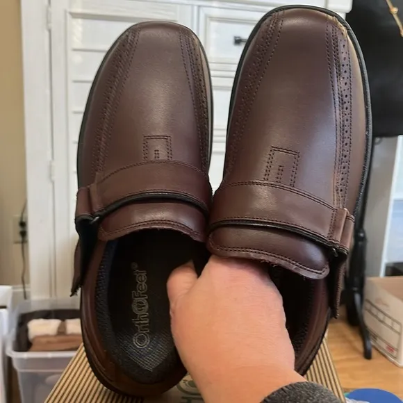 New Size 10.5 Wide Hook &amp; Loop Brown Leather Lincoln Center Orthofeet Shoes
