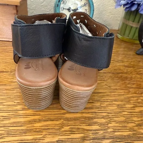 NEW Spring Step Dorotha Black Cut Out Sandals Size 8 Eu 38 Career, Casual NWOT