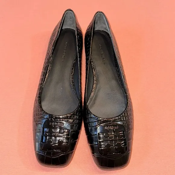 New Tory Burch Leather Shoes. Black. Size 7.5.