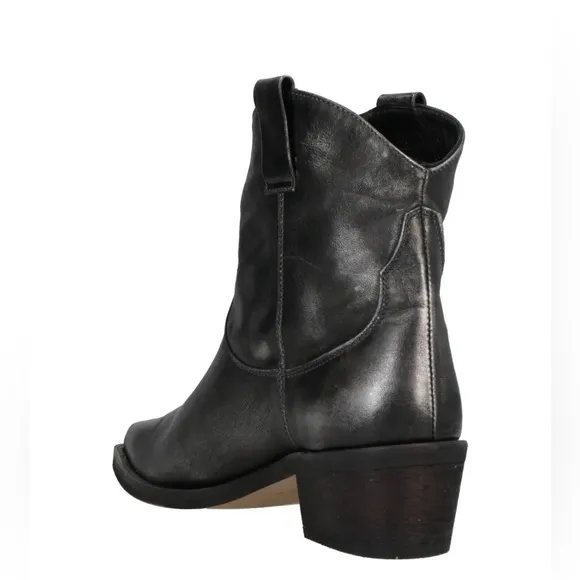 New TOSCA BLU Leather Burnished Metallic Ankle Boots US 7