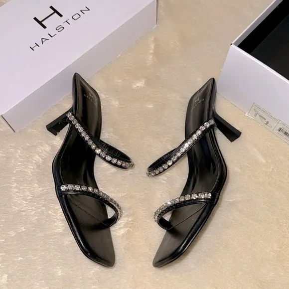 nib H by Halston Maldives Crystal Strap Sandals in Black size 8
