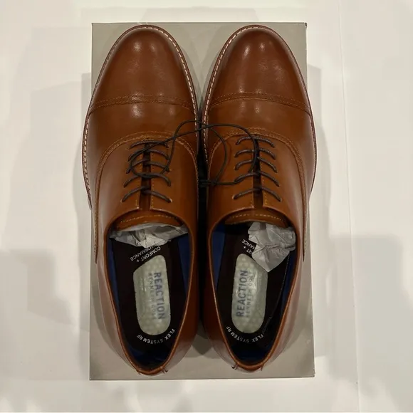 NIB Kenneth Cole Reaction Klay Flex Oxfords