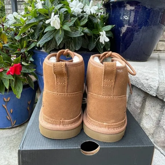 NIB UGG NEUMEL 9 MEN'S SUEDE BOOT CHUKKA SHOES NEW