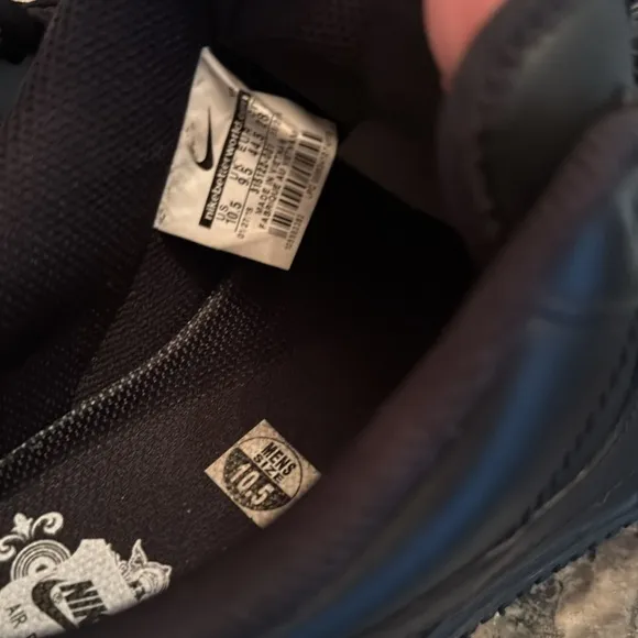 Nike Air Force 1 ‘07 triple black Men's Sneakers EUC 10.5