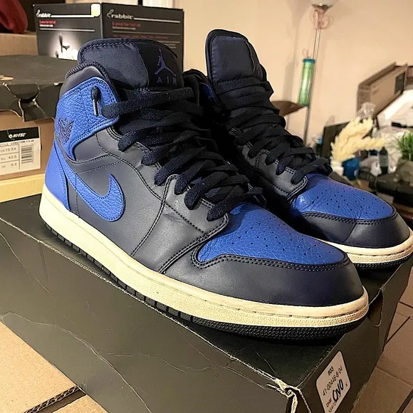 Nike Air Jordan 1 Mid Obsidian / Game Royal Size 13 With OG Box