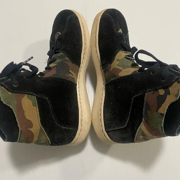 Nike Air Jordan Shoes Westbrook 0.2 Men’s Size 9 Suede Camo Hi Tops‎