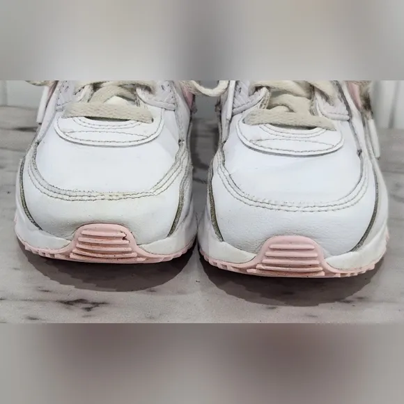 Nike Air Max 90 casual shoes size 3Y