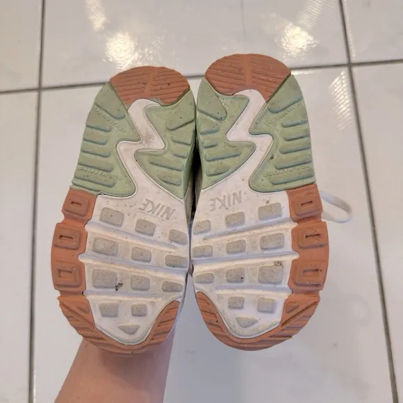Nike Air Max 90 Leather Little Kids’ Shoes Pale Ivory/ Phantom/Honeydew/Amber