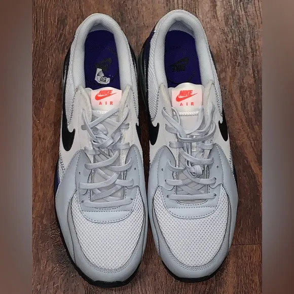 Nike Air Max Men's Shoes - White, Black, and Blue