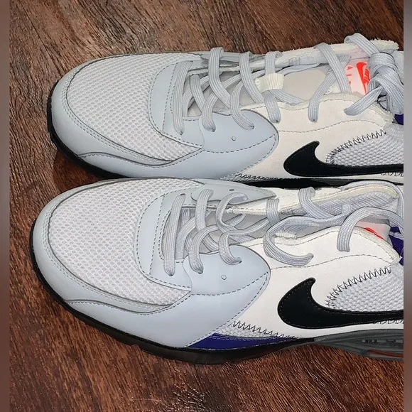 Nike Air Max Men's Shoes - White, Black, and Blue