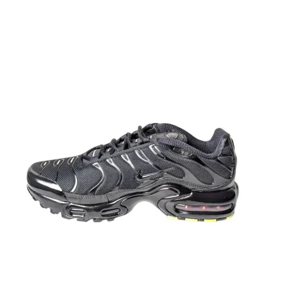 Nike Air Max Plus 'Triple Black&quot; Running Shoes Size 7Y/W8.5