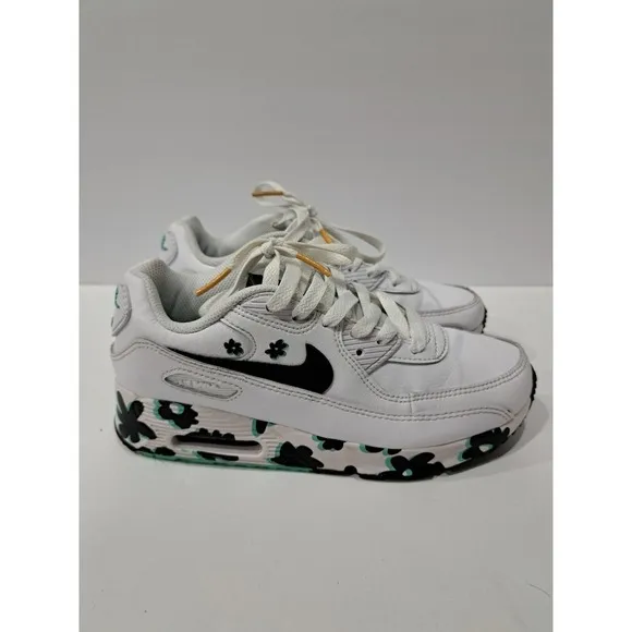 Nike Air Max Size 3Y FJ3166-100 Pre Owned Great Condition White With Flower