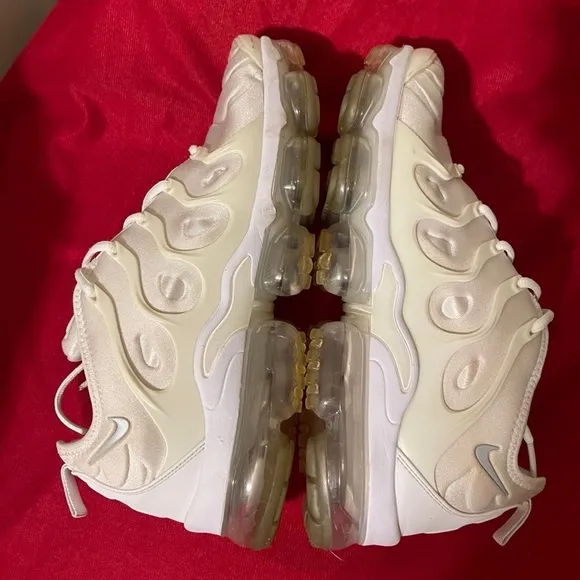 Nike Air VaporMax Plus White‎ Running Shoes Sneakers 924453-100 Men’s Size 12