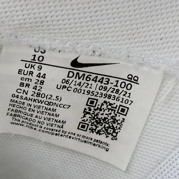 Nike Blazer × Sacai Men's Sneaker Size 10 Low Top Patent Leather DM6443-100 Shoe