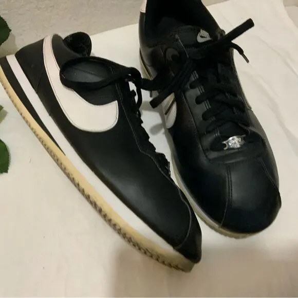 Nike Cortez '72 Basic Leather Black White Lace Up Sneakers Running Shoes 13