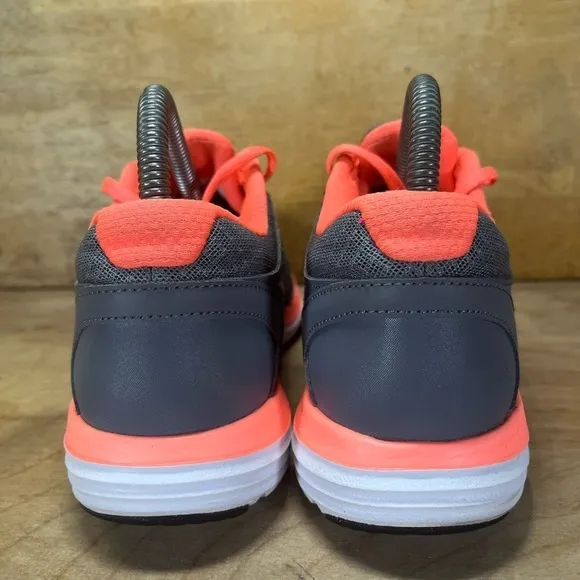 Nike Dual Fusion Womens Size 7 Running Shoes Sneakers Gray Coral 657498-001