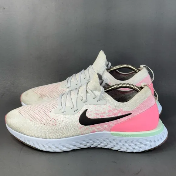 Nike Epic React Flyknit First Blush athletic sneaker running shoes size 11