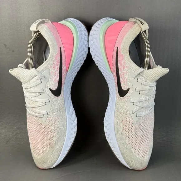 Nike Epic React Flyknit First Blush athletic sneaker running shoes size 11