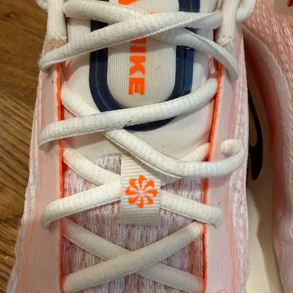 Nike Journey  Running Shoes sz11.5 White Orange