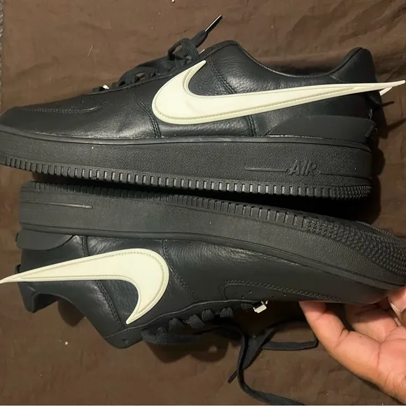 Nike Men's Black and White Sneakers Air Force 1 Ambush