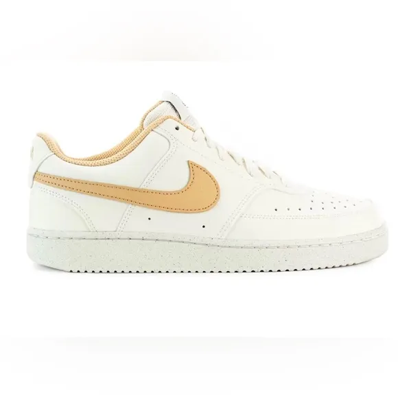 Nike Men's Cream and Tan Sneakers Size 91/2 MEN 11 WOMAN.
