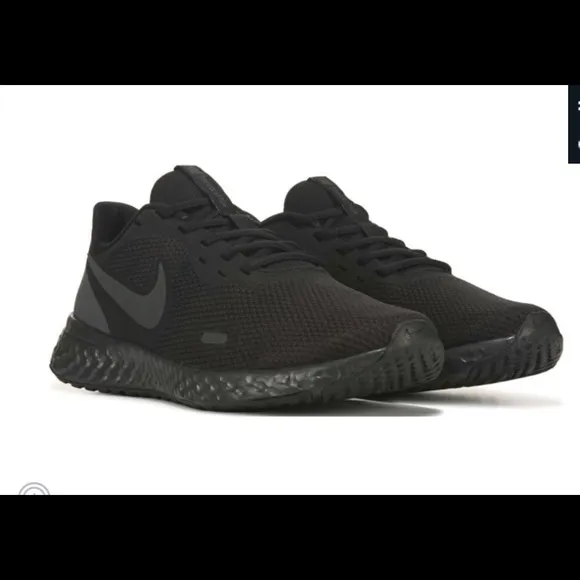 NIKE Men's Revolution 5 Running Shoe