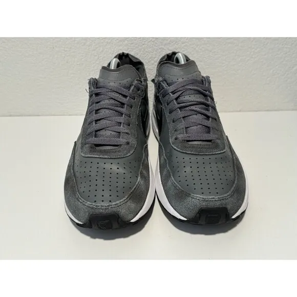 Nike Mens Waffle One Running Shoes Size 9.5 Gray Sneakers DA7995-100