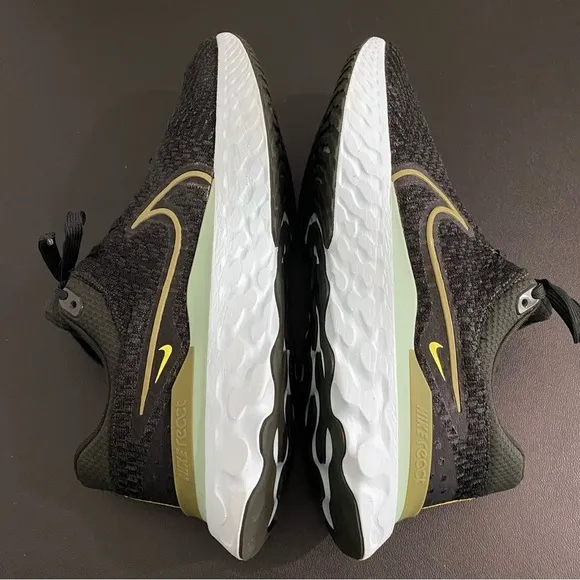 Nike React Infinity Run Flyknit 3 Sneakers Running Athletic Shoes Like New