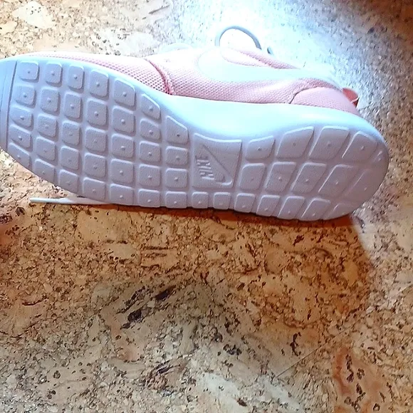 Nike Roshe Run Women's Running Shoes Size 10 NEW