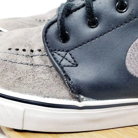 Nike SB Stefan Janoski Shoes Mens 9.5 Black Grey Suede Lace Up Low Sneakers