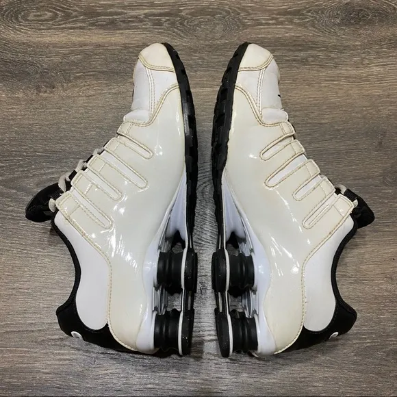 Nike Shox NZ SI Plus Youth Shoes