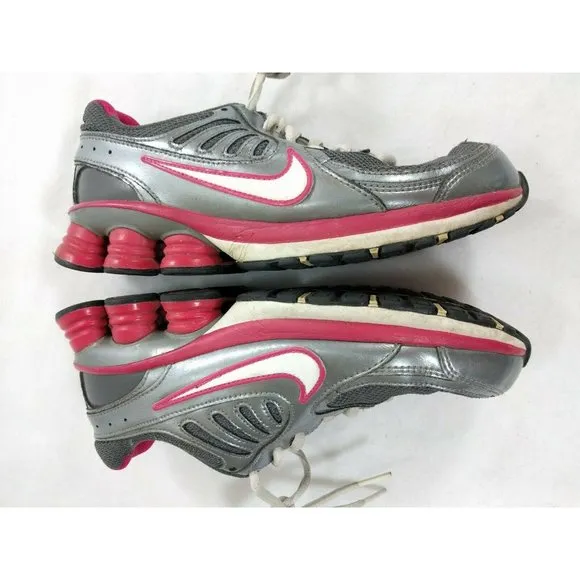 Nike Shox Running Shoes Grey/Pink Size 6Y